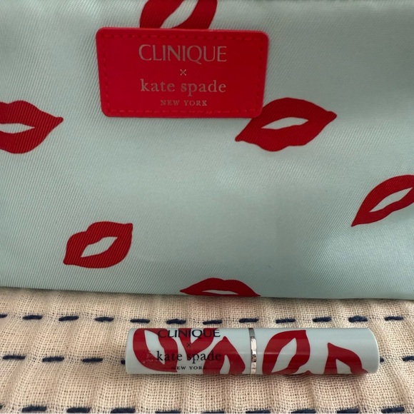Clinique x Kate Spade Lipstick Set with Red Lips Design - Picture 2 of 3